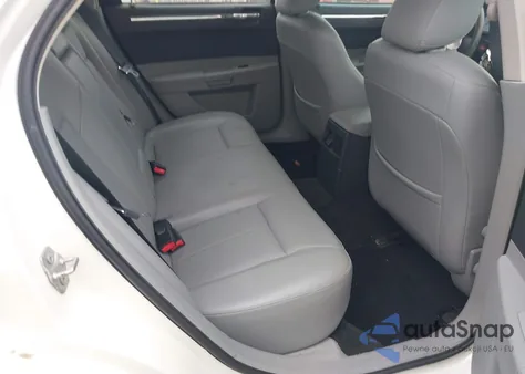 2007 Chrysler 300 Touring z USA, uszkodzony, nr VIN 2C3KA53G27H805035